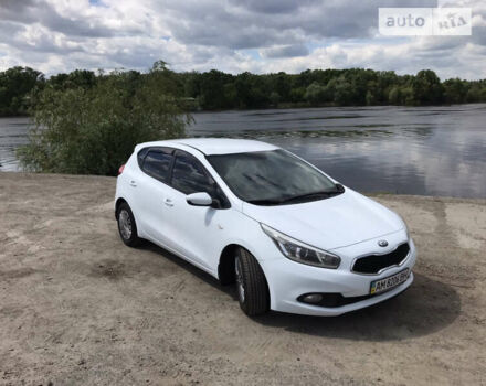 Киа Сид, объемом двигателя 1.4 л и пробегом 191 тыс. км за 8000 $, фото 1 на Automoto.ua