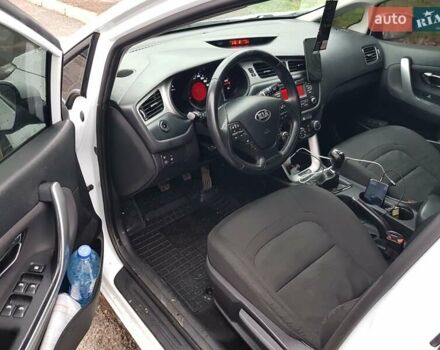 Кіа Сід, об'ємом двигуна 1.4 л та пробігом 178 тис. км за 8300 $, фото 5 на Automoto.ua