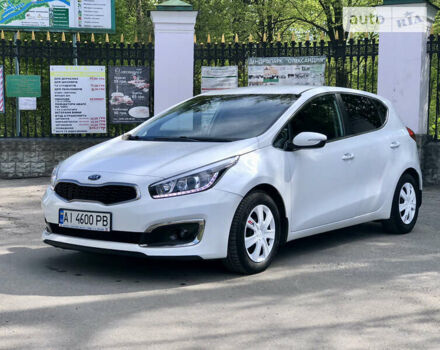 Киа Сид, объемом двигателя 1.58 л и пробегом 85 тыс. км за 12900 $, фото 3 на Automoto.ua