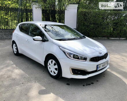 Киа Сид, объемом двигателя 1.58 л и пробегом 85 тыс. км за 12900 $, фото 7 на Automoto.ua