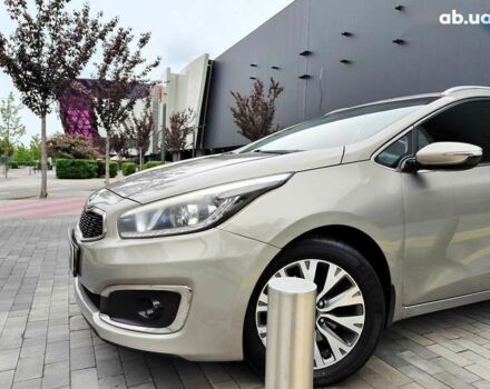Киа Сид, объемом двигателя 1.6 л и пробегом 191 тыс. км за 9990 $, фото 4 на Automoto.ua