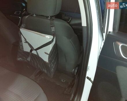 Киа Сид, объемом двигателя 1.6 л и пробегом 89 тыс. км за 13499 $, фото 11 на Automoto.ua