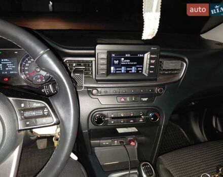 Киа Сид, объемом двигателя 1.6 л и пробегом 89 тыс. км за 13499 $, фото 10 на Automoto.ua