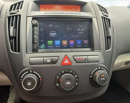 Киа Сид, объемом двигателя 1.6 л и пробегом 266 тыс. км за 5190 $, фото 7 на Automoto.ua