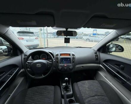 Кіа Сід, об'ємом двигуна 1.6 л та пробігом 266 тис. км за 5490 $, фото 8 на Automoto.ua