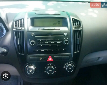 Киа Сид, объемом двигателя 1.59 л и пробегом 230 тыс. км за 4700 $, фото 1 на Automoto.ua