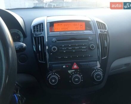 Киа Сид, объемом двигателя 1.6 л и пробегом 198 тыс. км за 6300 $, фото 15 на Automoto.ua