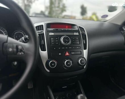 Киа Сид, объемом двигателя 1.4 л и пробегом 224 тыс. км за 6200 $, фото 29 на Automoto.ua