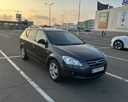 Киа Сид, объемом двигателя 1.4 л и пробегом 250 тыс. км за 6100 $, фото 2 на Automoto.ua