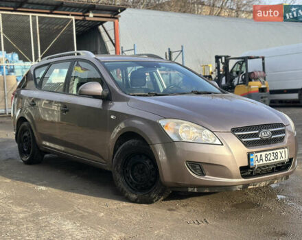 Киа Сид, объемом двигателя 0 л и пробегом 219 тыс. км за 5500 $, фото 2 на Automoto.ua