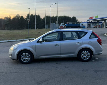 Киа Сид, объемом двигателя 1.4 л и пробегом 161 тыс. км за 5100 $, фото 2 на Automoto.ua