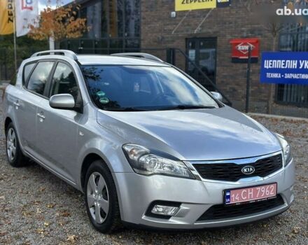 Киа Сид, объемом двигателя 1.6 л и пробегом 237 тыс. км за 6800 $, фото 2 на Automoto.ua