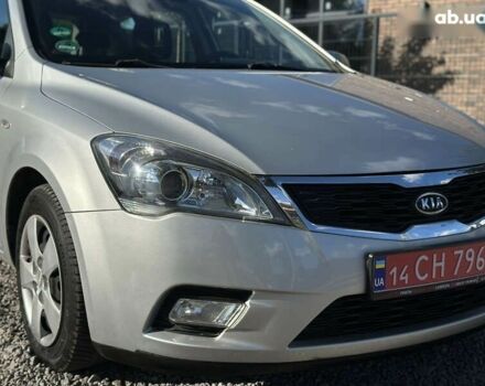 Кіа Сід, об'ємом двигуна 1.6 л та пробігом 237 тис. км за 6800 $, фото 4 на Automoto.ua