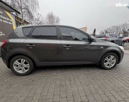 Киа Сид, объемом двигателя 1.6 л и пробегом 268 тыс. км за 6450 $, фото 15 на Automoto.ua