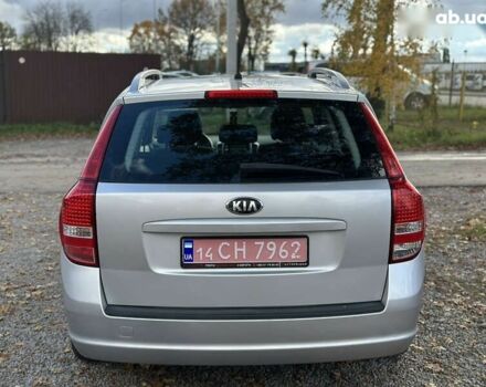 Киа Сид, объемом двигателя 1.6 л и пробегом 237 тыс. км за 6800 $, фото 13 на Automoto.ua