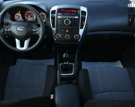 Киа Сид, объемом двигателя 1.6 л и пробегом 265 тыс. км за 5500 $, фото 25 на Automoto.ua