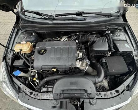 Киа Сид, объемом двигателя 1.6 л и пробегом 268 тыс. км за 6450 $, фото 26 на Automoto.ua