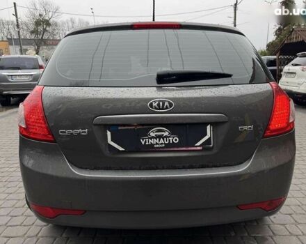 Киа Сид, объемом двигателя 1.6 л и пробегом 268 тыс. км за 6450 $, фото 12 на Automoto.ua