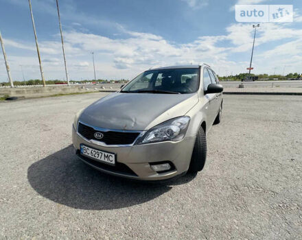 Киа Сид, объемом двигателя 1.4 л и пробегом 270 тыс. км за 4900 $, фото 4 на Automoto.ua