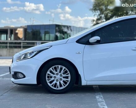 Кіа Сід, об'ємом двигуна 0 л та пробігом 138 тис. км за 10400 $, фото 11 на Automoto.ua