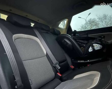 Кіа Сід, об'ємом двигуна 1.6 л та пробігом 199 тис. км за 10500 $, фото 11 на Automoto.ua