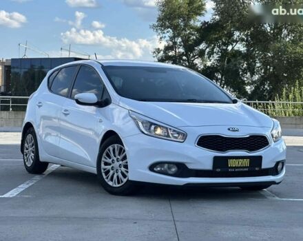 Кіа Сід, об'ємом двигуна 0 л та пробігом 138 тис. км за 10400 $, фото 7 на Automoto.ua