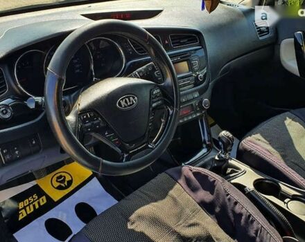 Киа Сид 2015 в Мукачево на Automoto.ua Киа Сид, объемом двигателя 1.6 л и пробегом 70 тыс. км за 12200 $, фото 9 на Automoto.ua