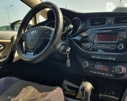 Киа Сид 2015 в Мукачево на Automoto.ua Киа Сид, объемом двигателя 1.6 л и пробегом 70 тыс. км за 12200 $, фото 16 на Automoto.ua