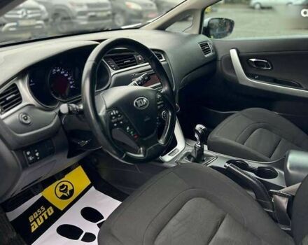 Киа Сид, объемом двигателя 1.4 л и пробегом 196 тыс. км за 8600 $, фото 9 на Automoto.ua