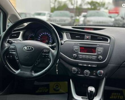 Киа Сид, объемом двигателя 1.4 л и пробегом 196 тыс. км за 8600 $, фото 15 на Automoto.ua