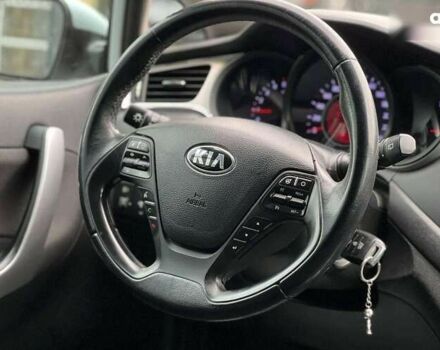 Киа Сид, объемом двигателя 1.4 л и пробегом 196 тыс. км за 8600 $, фото 14 на Automoto.ua