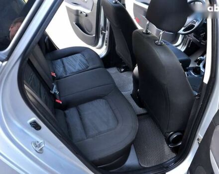 Киа Сид, объемом двигателя 1.4 л и пробегом 210 тыс. км за 7500 $, фото 22 на Automoto.ua