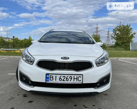 Кіа Сід, об'ємом двигуна 1.6 л та пробігом 40 тис. км за 11800 $, фото 8 на Automoto.ua