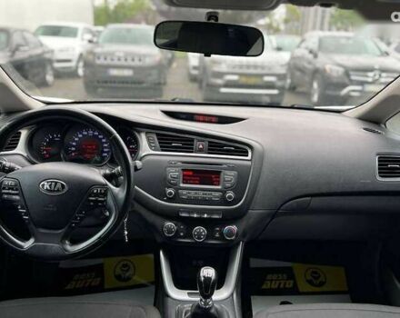 Киа Сид, объемом двигателя 1.4 л и пробегом 196 тыс. км за 8600 $, фото 16 на Automoto.ua