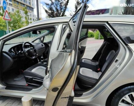 Киа Сид, объемом двигателя 1.6 л и пробегом 191 тыс. км за 8990 $, фото 5 на Automoto.ua