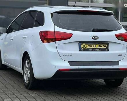 Киа Сид, объемом двигателя 1.4 л и пробегом 196 тыс. км за 8600 $, фото 3 на Automoto.ua