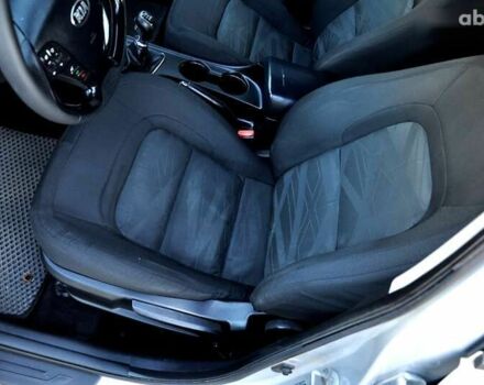 Киа Сид, объемом двигателя 1.4 л и пробегом 210 тыс. км за 7500 $, фото 16 на Automoto.ua