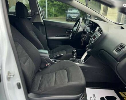 Киа Сид, объемом двигателя 1.4 л и пробегом 196 тыс. км за 8600 $, фото 23 на Automoto.ua
