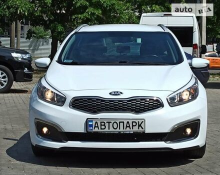 Кіа Сід, об'ємом двигуна 1.6 л та пробігом 201 тис. км за 12450 $, фото 3 на Automoto.ua