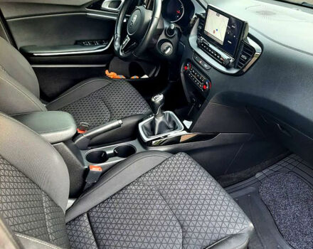 Киа Сид, объемом двигателя 1.6 л и пробегом 216 тыс. км за 13800 $, фото 7 на Automoto.ua