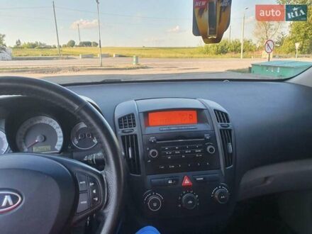 Кіа Сід 2007 у Тернополі на Automoto.ua Кіа Сід, об'ємом двигуна 0 л та пробігом 290 тис. км за 6200 $, фото 1 на Automoto.ua