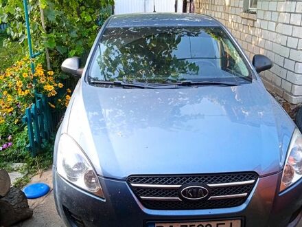 Киа Сид 2007 в Добровеличковке на Automoto.ua Киа Сид, объемом двигателя 16 л и пробегом 460 тыс. км за 5100 $, фото 1 на Automoto.ua