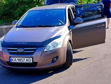 Кіа Сід, об'ємом двигуна 1.6 л та пробігом 230 тис. км за 5500 $, фото 1 на Automoto.ua