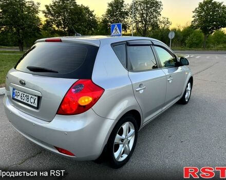 Киа Сид, объемом двигателя 2 л и пробегом 215 тыс. км за 6750 $, фото 1 на Automoto.ua