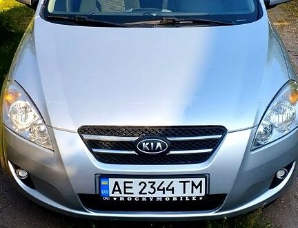 Кіа Сід 2008 у Кам'янське (Дніпродзержинськ) на Automoto.ua Кіа Сід, об'ємом двигуна 16 л та пробігом 200 тис. км за 5500 $, фото 1 на Automoto.ua