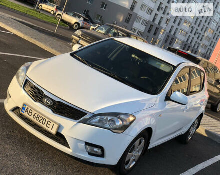 Киа Сид, объемом двигателя 1.4 л и пробегом 213 тыс. км за 5650 $, фото 1 на Automoto.ua