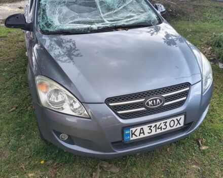 Киа Сид, объемом двигателя 1.6 л и пробегом 190 тыс. км за 2000 $, фото 1 на Automoto.ua