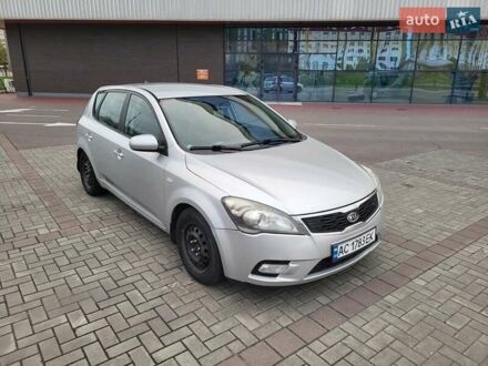 Киа Сид 2010 в Луцке на Automoto.ua Киа Сид, объемом двигателя 1.6 л и пробегом 309 тыс. км за 5800 $, фото 1 на Automoto.ua