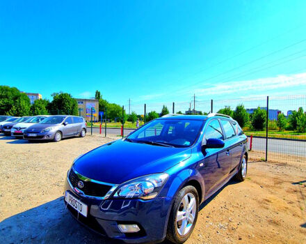 Киа Сид, объемом двигателя 1.4 л и пробегом 229 тыс. км за 6850 $, фото 1 на Automoto.ua