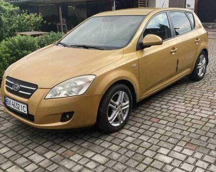 Киа Сид 2007 в Хмельницком на Automoto.ua Желтый Киа Сид, объемом двигателя 1.59 л и пробегом 198 тыс. км за 4000 $, фото 4 на Automoto.ua